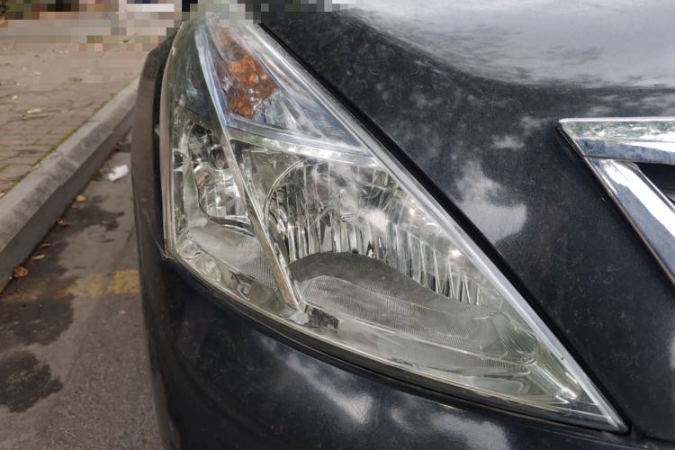 Used Nissan Teana 2011 2.0L XL Comfort Edition Right Front Headlight