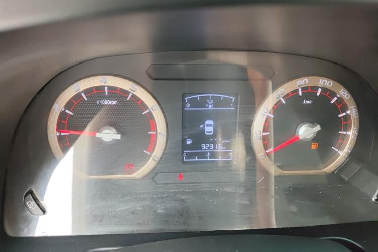 Used FORTHING Lingzhi 2017 M5L 1.6L 7-Seater Comfort Model Instrument Cluster