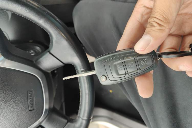 Used Ford Focus 2012 Hatchback 2.0L Automatic Luxury Sport Model
