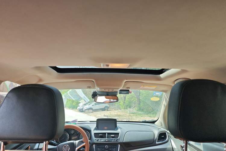 Used Buick Encore 2015 1.4T Manual Two-Wheel Drive Urban Advanced Model
