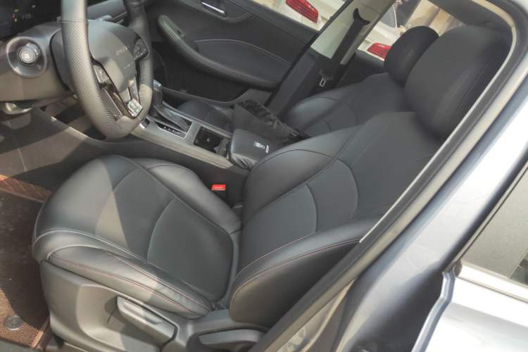 Used Roewe i5 2023 1.5L CVT Luxury Edition
