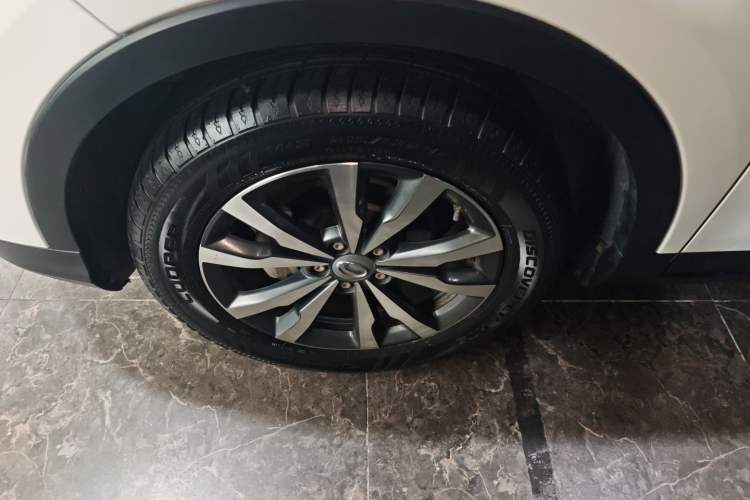 Used GAC Trumpchi GS3 2019 235T Automatic Elite Edition Left Front Wheel Hub