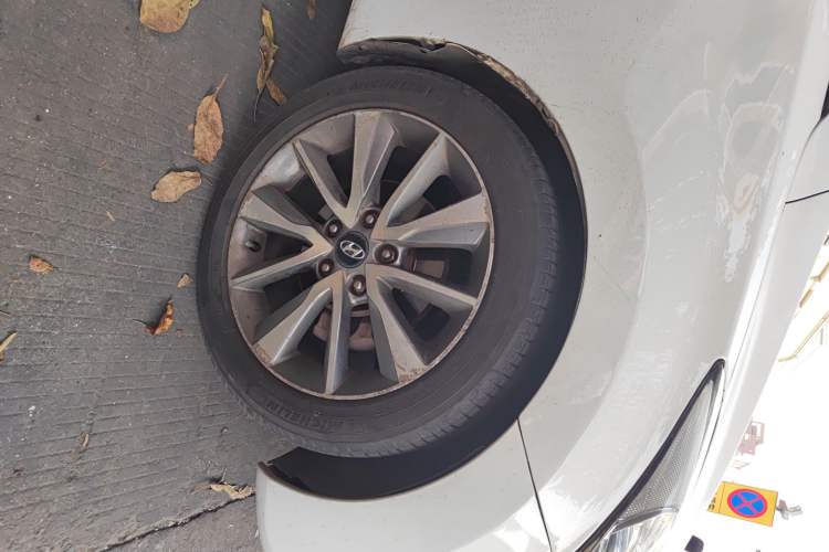 Used Hyundai Elantra (5th Generation / Langdong) 2015 1.6L Automatic Leading Model
