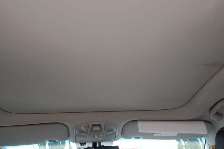 Used Hyundai Santa Fe 2017 2.0T Automatic Two-Wheel Drive Smart Version 7 Seats Headliner