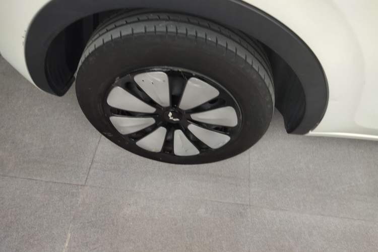 Used Wuling Bingo 2023 333 km Enjoyment Version
