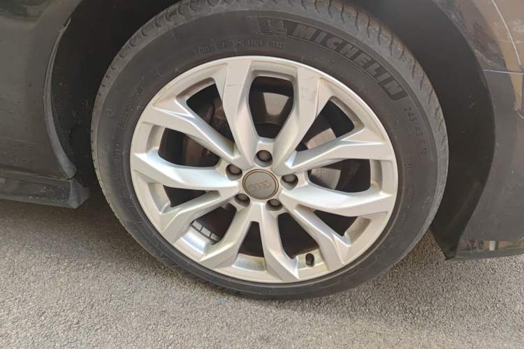 Used Audi A6L 2018 30th Anniversary Edition 35 TFSI Fashion Model
