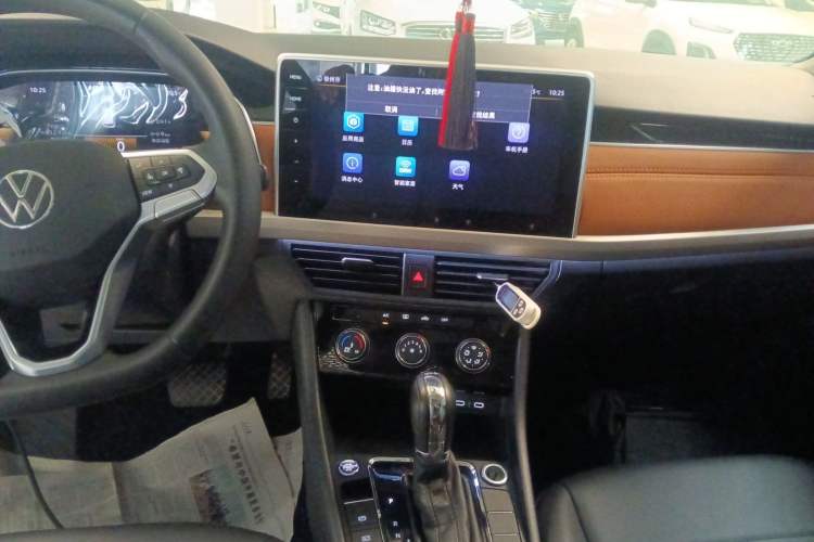 Used Volkswagen Bora 2023 200TSI DSG Smart Drive Version
