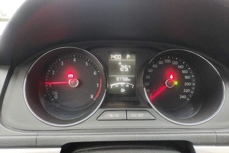 Used Volkswagen Gran Lavida 2017 230TSI DSG Comfort Edition
