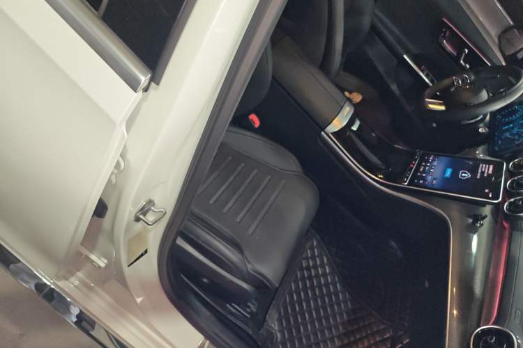 Used Mercedes-Benz C-Class 2022 Restyled C 200 L Sport Edition
