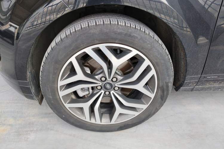 Used Land Rover Range Rover Evoque 2021 Range Rover Velar 249 PS R-Dynamic S Performance Edition
