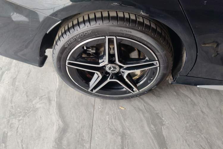 Used Mercedes-Benz C-Class 2021 C 260 L Sport Edition Star Collection Right Rear Wheel Hub