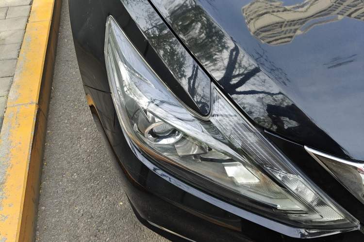 Used Nissan Teana 2018 2.0L XL Smart Upgrade Edition Right Front Headlight