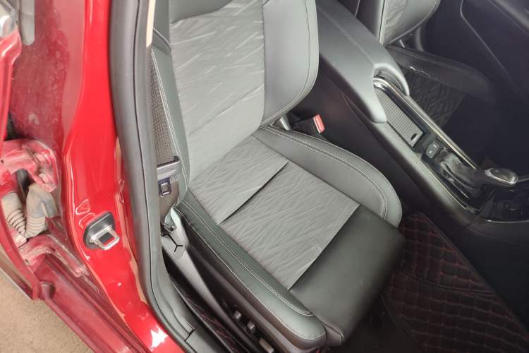 Used Cadillac ATS-L 2014 25T Comfort Model
