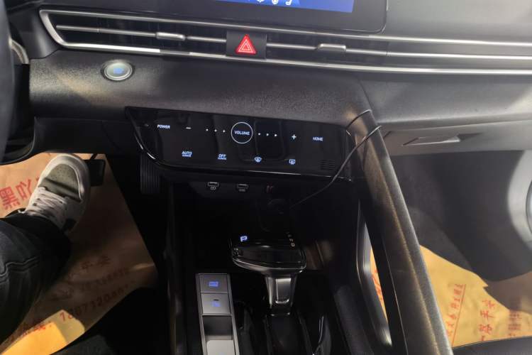 Used Hyundai Elantra 2021 1.5L CVT LUX Prestige Edition