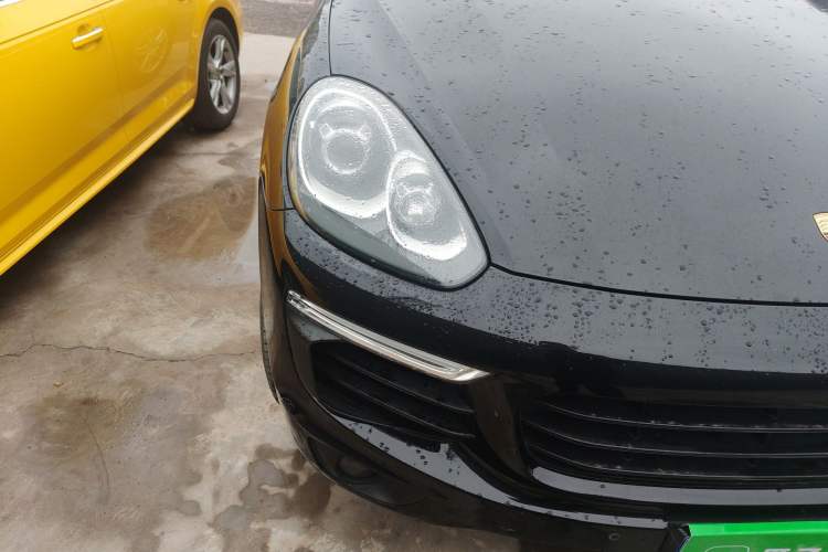 Used Porsche Cayenne 2016 Cayenne 3.0T Right Front Headlight