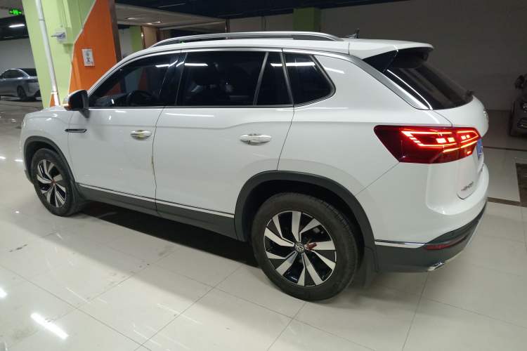 Used Volkswagen Tayron 2022 280TSI Two-Wheel Drive Luxury Smart Connectivity Version
