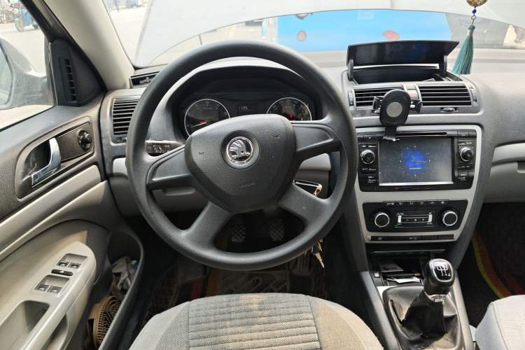 Used Skoda Octavia 2013 1.6L Manual Yijun Edition
