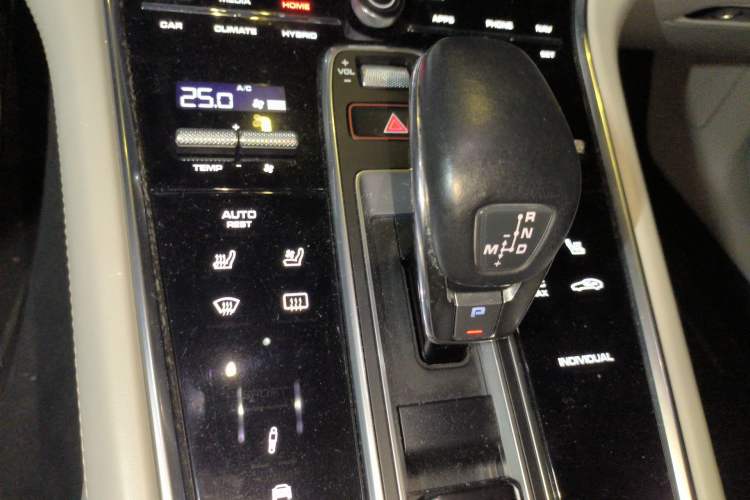 Used Porsche Panamera 2017 Panamera 4 E-Hybrid Sport Turismo 2.9T Gear Lever
