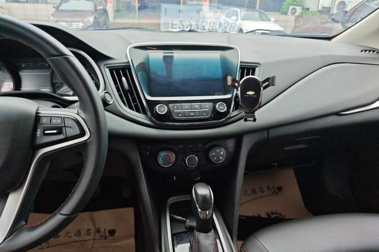 Used Chevrolet Monza 2020 Light Hybrid Redline 320T Dual-Clutch Joyful Edition Audio And AC Panel