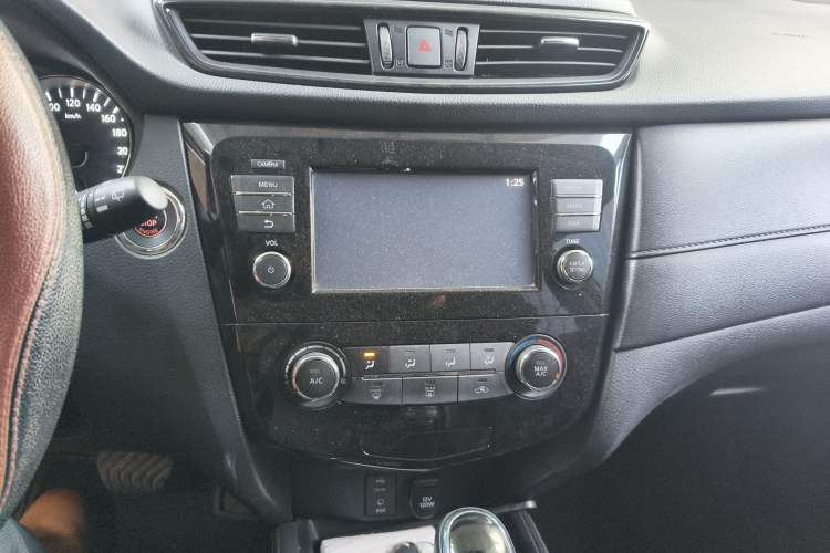 Used Nissan X-Trail 2017 2.0L CVT Comfort Edition 2WD
