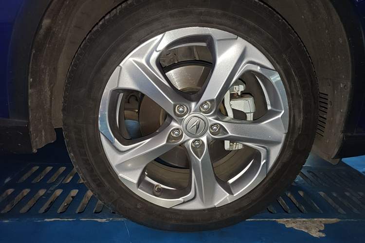 Used Acura CDX 2016 1.5T Two-Wheel Drive Deluxe Edition