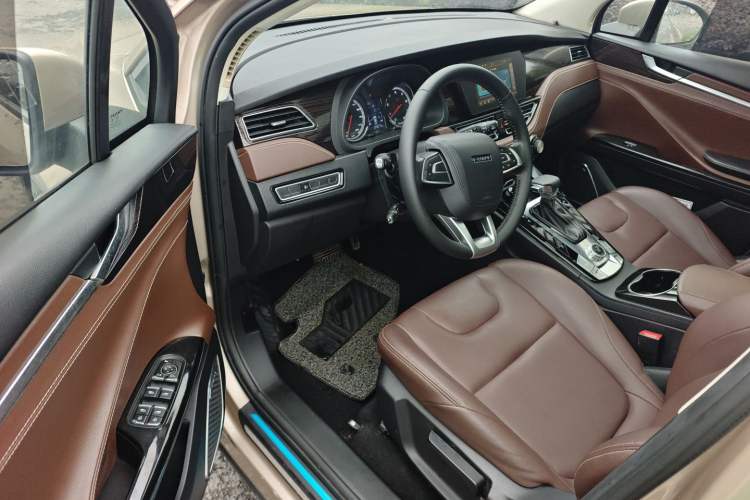 Used TRAUM S70 2018 1.5T Automatic Comfort Model 7 Seats