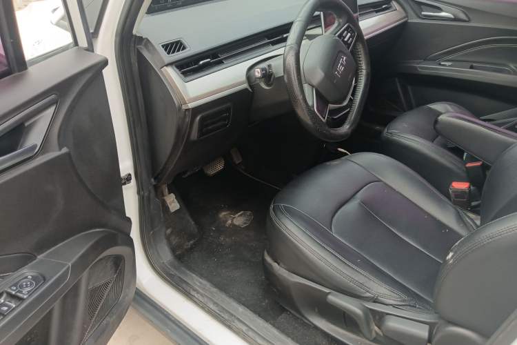 Used NETA V 2021 Standard Range Entertainment Edition Driver Seat