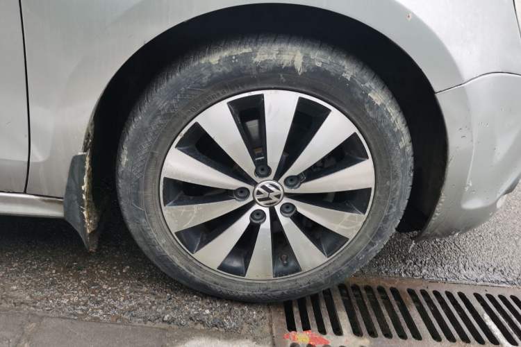 Used Volkswagen Sagitar 2012 1.4TSI Automatic Luxury Edition
