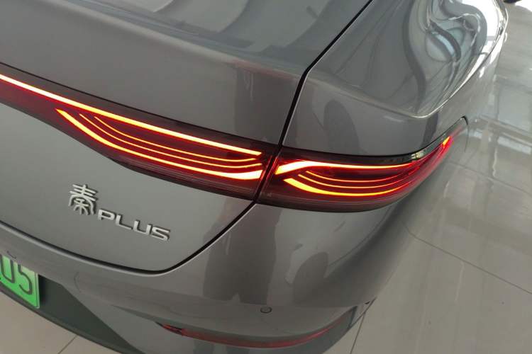 Used BYD Qin PLUS 2025 DM-i Smart Drive 55KM Leading Model