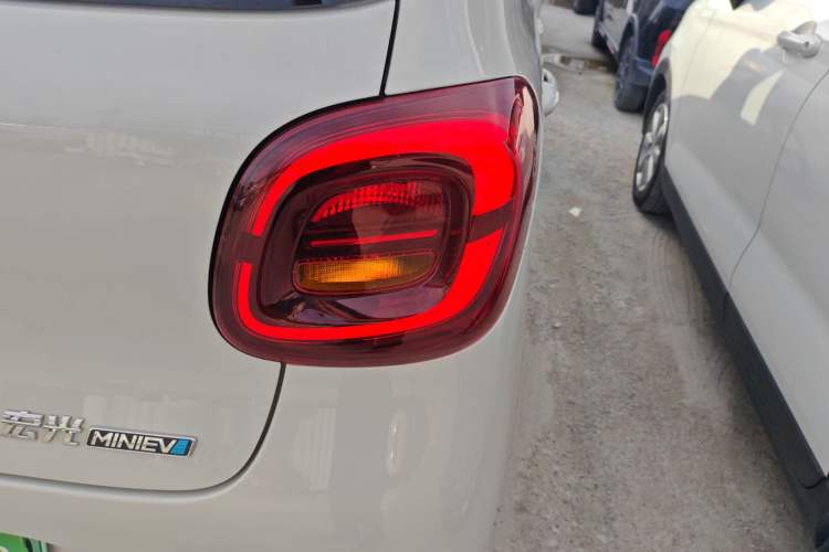 Used Wuling Hongguang MINIEV 2025 Four-Door Version Advanced Edition
