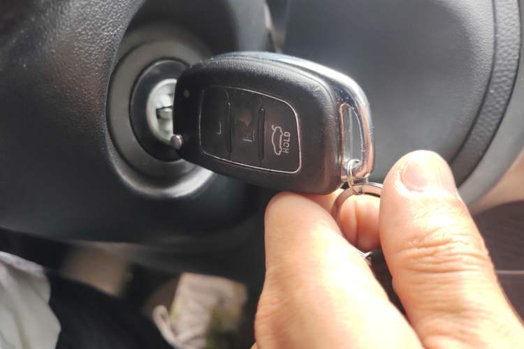 Used Hyundai ix35 2013 2.0L Automatic 2WD Comfort GL China IV Standard Vehicle Key