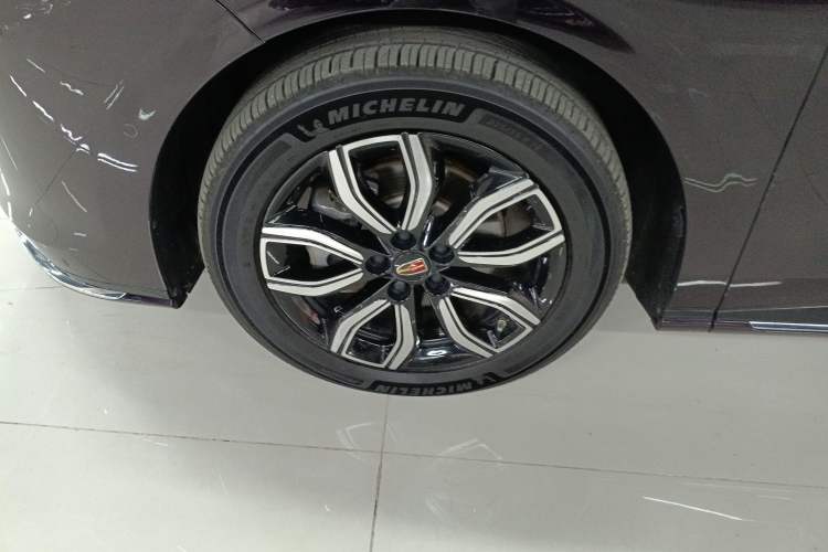 Used Hongqi HQ9 2023 2.0T Smart Connect Flagship Edition Left Front Wheel Hub