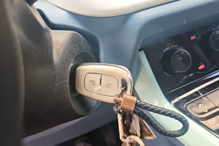 Used Dongfeng NAMMI BOX 2022 Light Wind Edition 201KM Lightning Model Vehicle Key