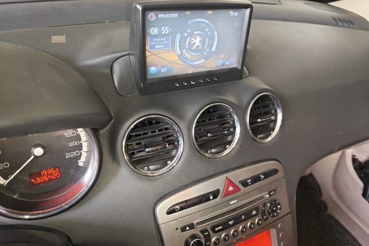 Used Peugeot 408 2011 1.6L Automatic Comfort Edition

