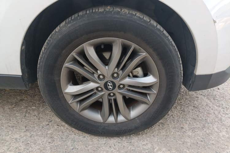 Used Hyundai ix35 2015 2.0L Automatic 2WD Smart Version China V Standard
