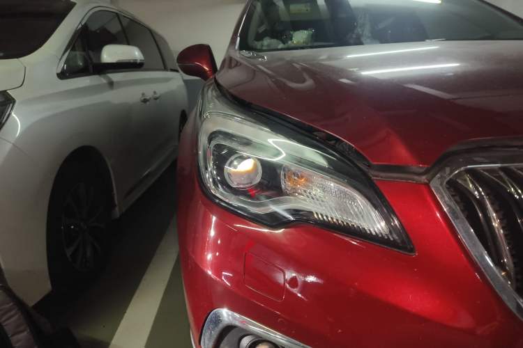 Used Buick Envision 2017 20T Two-Wheel Drive Luxury Model
