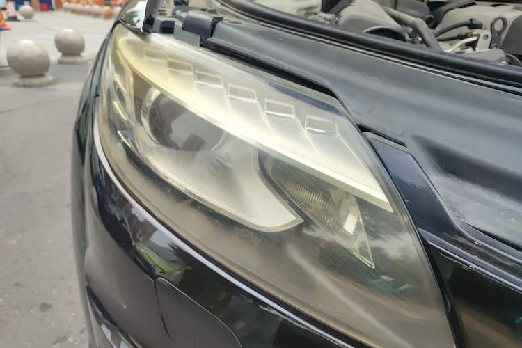 Used Audi Q7 2014 35 TFSI Ambition Edition Right Front Headlight