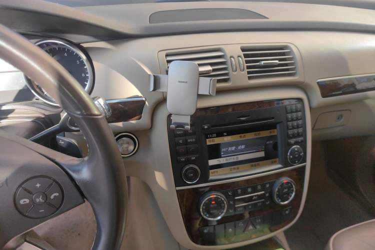 Used Mercedes-Benz R-Class 2011 R 350 L 4MATIC