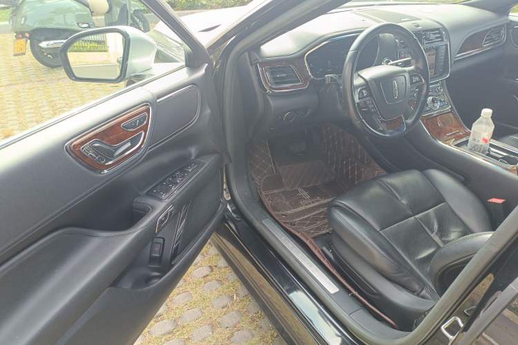 Used Lincoln Continental 2017 2.0T Two-Wheel-Drive Luxury Edition