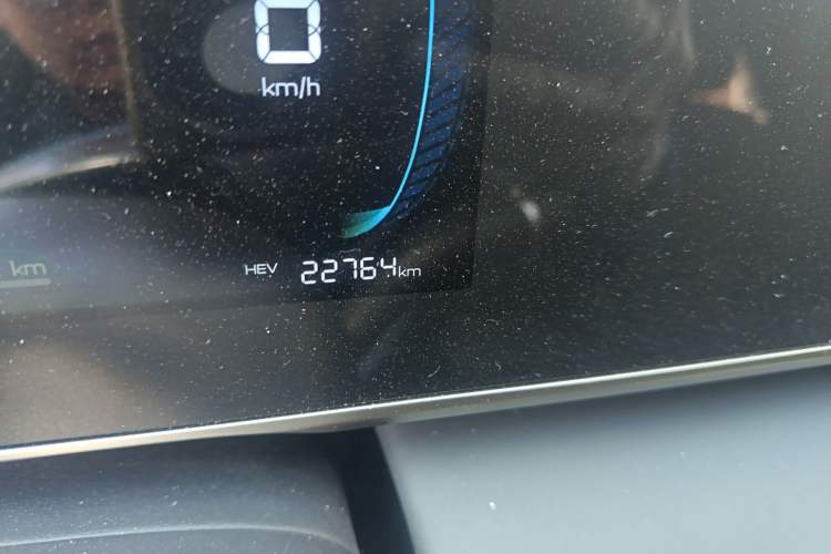 Used BYD Qin L 2024 DM-i 80KM Leading Model Odometer Close Up