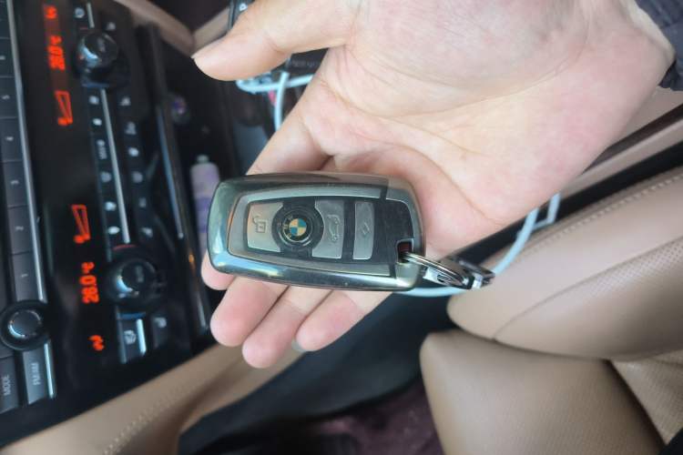 Used BMW 7 Series 2010 760Li Vehicle Key