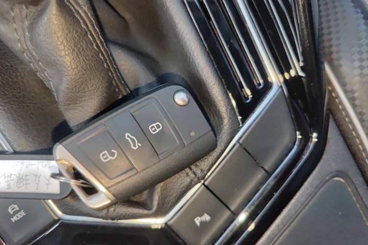 Used Volkswagen Tayron X 2020 330TSI Two-Wheel Drive Luxury Smart Connectivity Version
