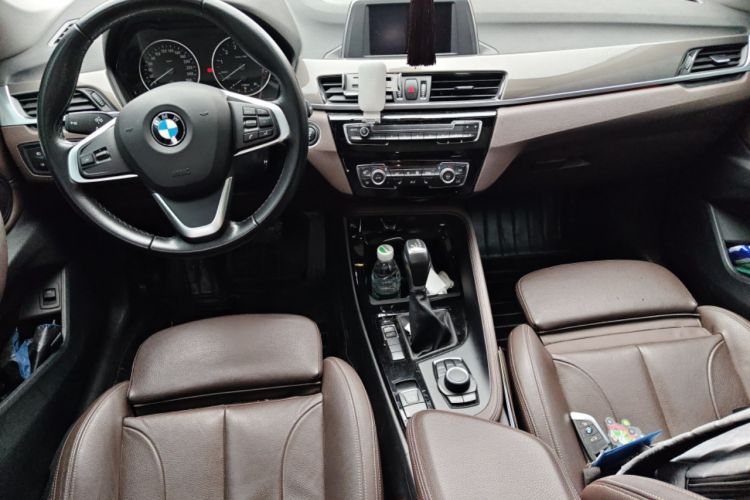 Used BMW X1 2018 sDrive18Li Luxury Model Center Console