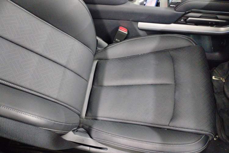 Used Formula Leopard Titanium 3 2025 501KM All-Wheel Drive Intelligent Driving Ultra Version