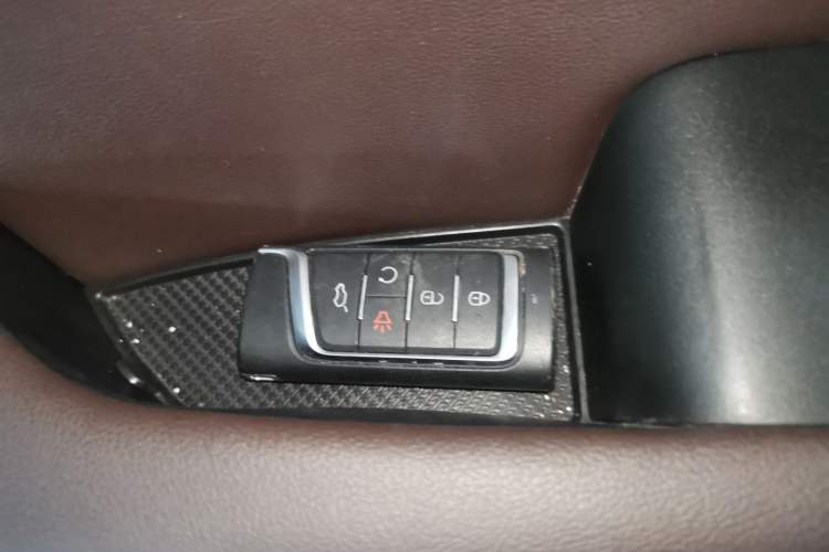 Used GAC Trumpchi M6 2019 270T DCT Luxury Edition (7-seater) China VI
