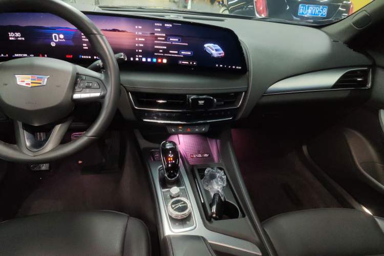 Used Cadillac CT5 2024 28T Luxury Pro Trim Gear Lever