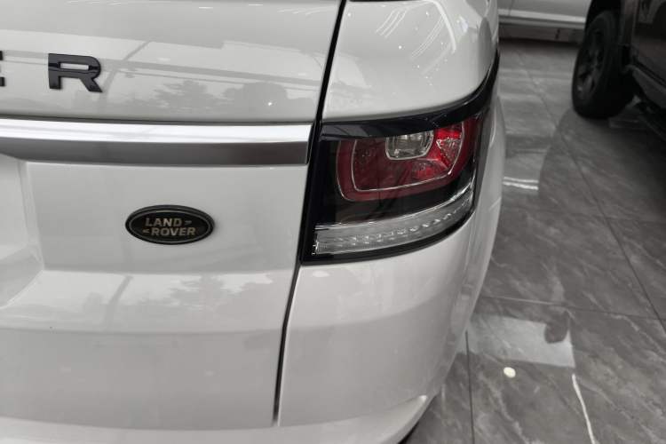 Used Land Rover Range Sport 2017 3.0 SC V6 SE Right Rear Taillight