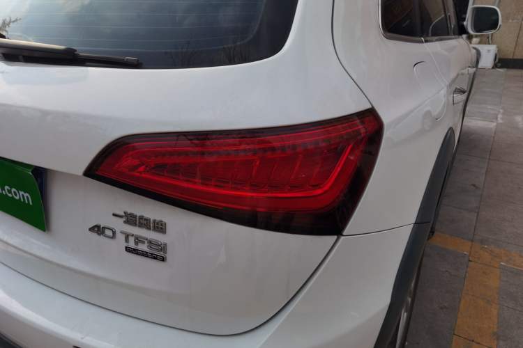 Used Audi Q5 2017 Plus 40 TFSI Technology Model