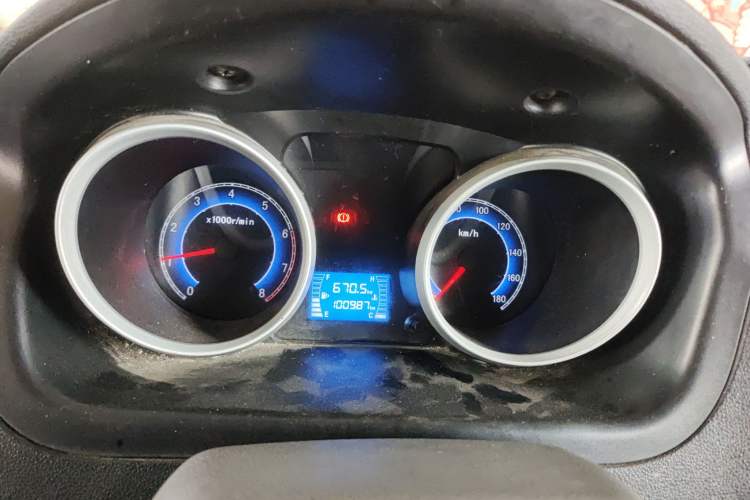 Used CHANGAN KAICHENG Ruixing M80 2014 1.5L Comfort Model 4G15S Instrument Cluster