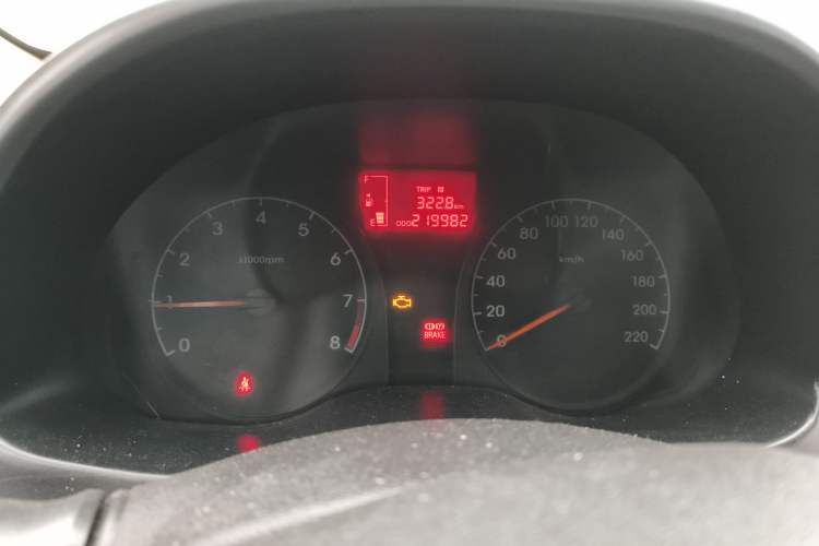 Used Hyundai Verna (older generation) 2014 1.4L Manual Smart GLS Trim
